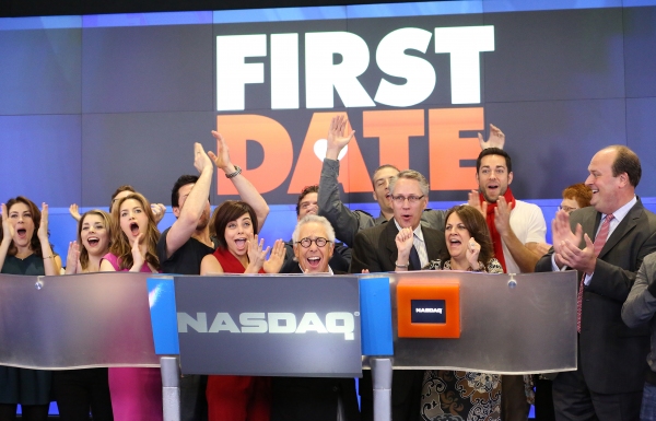 Photo Coverage: FIRST DATE's Krysta Rodriquez and Zachary Levi Ring the NASDAQ Closing Bell 