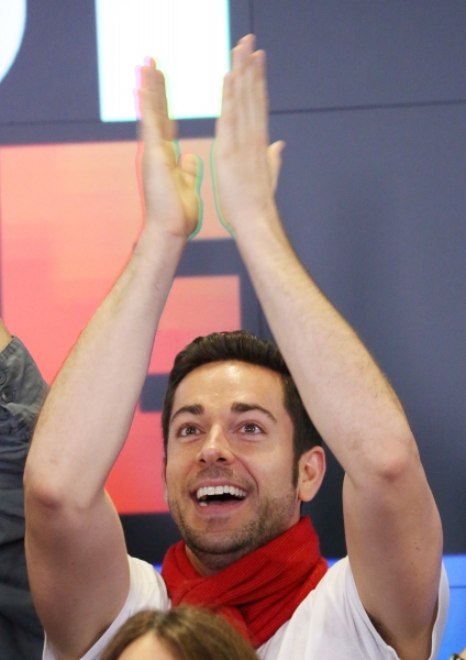 Photo Coverage: FIRST DATE's Krysta Rodriquez and Zachary Levi Ring the NASDAQ Closing Bell 