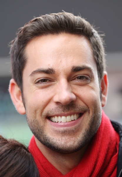 Photo Coverage: FIRST DATE's Krysta Rodriquez and Zachary Levi Ring the NASDAQ Closing Bell 