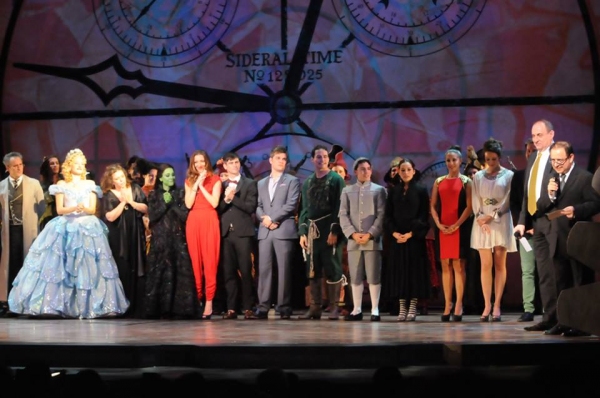 Photo Flash: First Look at WICKED Mexico Image