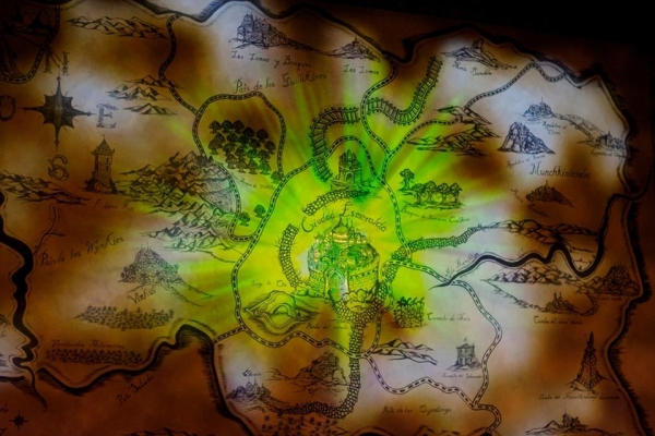 Photo Flash: First Look at WICKED Mexico Image