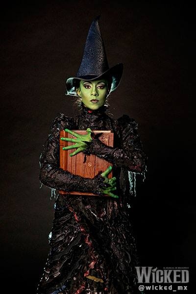 Photo Flash: First Look at WICKED Mexico Image