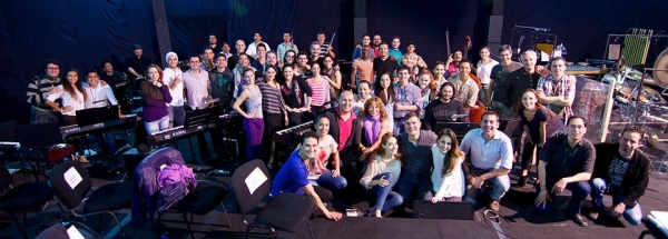 Photo Flash: First Look at WICKED Mexico Image
