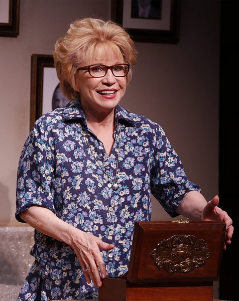 Photo Flash: First Look at Debra Jo Rupp in Off-Broadway's BECOMING DR. RUTH Image