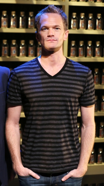Photo Coverage: Neil Patrick Harris, Derek DelGaudio & Helder Guimaraes Preview NOTHING TO HIDE Image