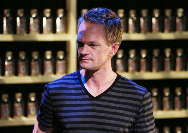 Photo Coverage: Neil Patrick Harris, Derek DelGaudio & Helder Guimaraes Preview NOTHING TO HIDE Image