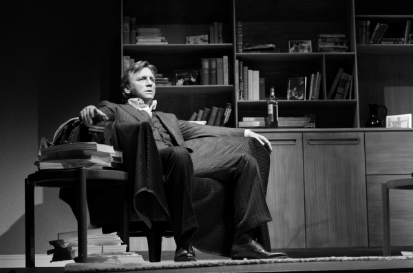 Photo Flash: First Look at Daniel Craig, Rachel Weisz and Rafe Spall in BETRAYAL on Broadway! Image