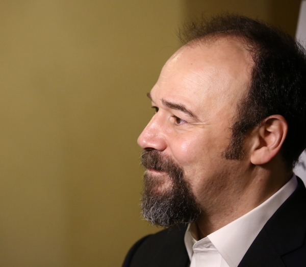 Danny Burstein Photo