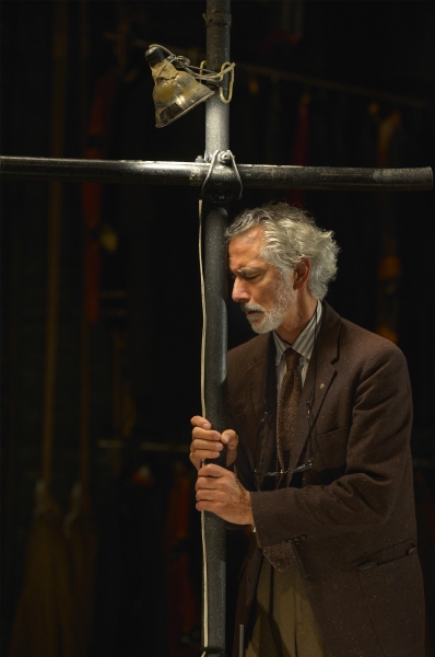 Photo Flash: First Look at David Strathairn in ACT's UNDERNEATH THE LINTEL Image