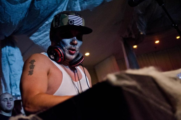 Photo Flash: Recap: Travis Barker and Mix Master Mike put on Spine-Tingling Mash-Up Set at PURE Nightclub - Saturday, Oct. 26 