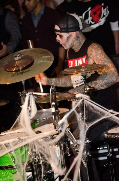 Photo Flash: Recap: Travis Barker and Mix Master Mike put on Spine-Tingling Mash-Up Set at PURE Nightclub - Saturday, Oct. 26 