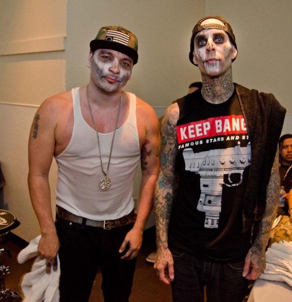 Photo Flash: Recap: Travis Barker and Mix Master Mike put on Spine-Tingling Mash-Up Set at PURE Nightclub - Saturday, Oct. 26 