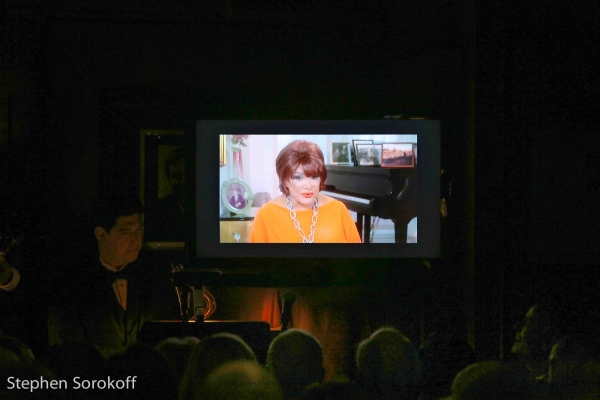 Photo Coverage: Neil Sedaka Attends Friars Tribute Show Image