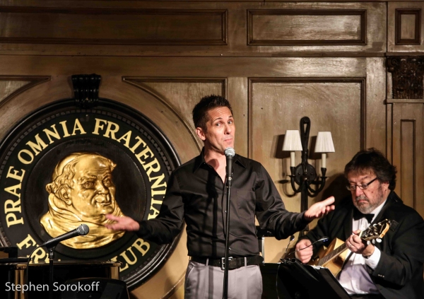 Photo Coverage: Neil Sedaka Attends Friars Tribute Show Image