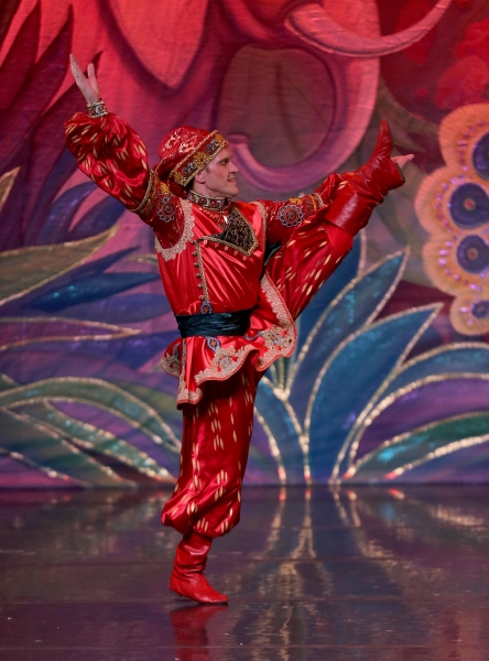 Photo Flash: First Look at Russian Ballet's GREAT RUSSIAN NUTCRACKER Image