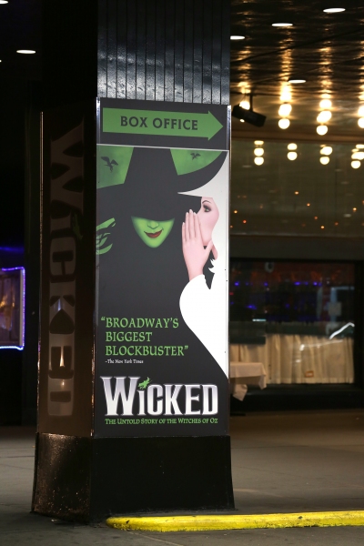 Photo Coverage: WICKED's 10th Anniversary Cast Curtain Call Broadway Celebration! Image