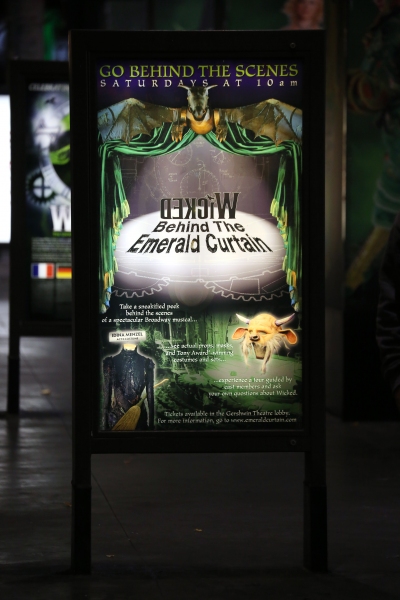 Photo Coverage: WICKED's 10th Anniversary Cast Curtain Call Broadway Celebration! Image