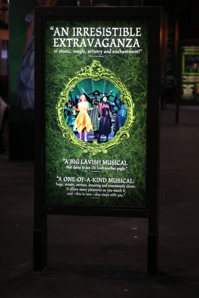 Photo Coverage: WICKED's 10th Anniversary Cast Curtain Call Broadway Celebration! Image