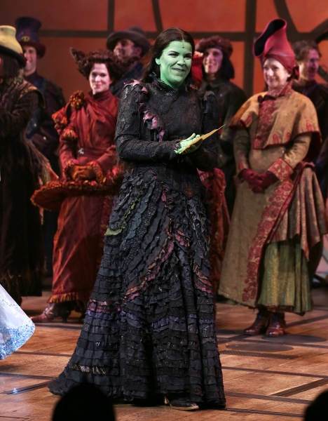 Photo Coverage: WICKED's 10th Anniversary Cast Curtain Call Broadway Celebration!  Image