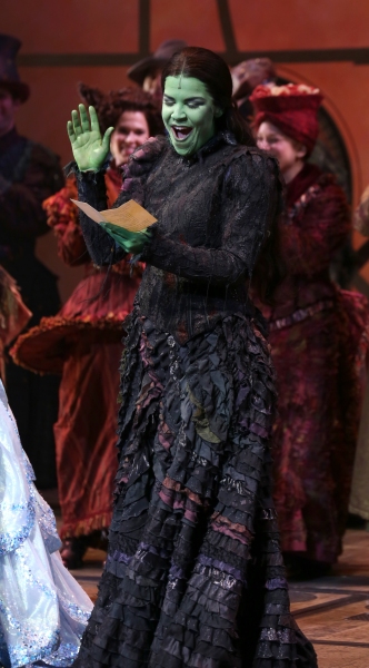 Photo Coverage: WICKED's 10th Anniversary Cast Curtain Call Broadway Celebration!  Image