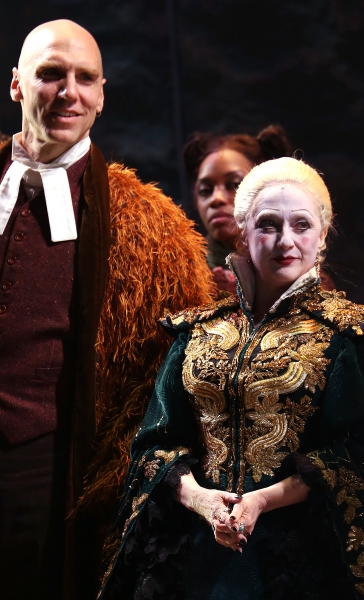 Photo Coverage: WICKED's 10th Anniversary Cast Curtain Call Broadway Celebration!  Image