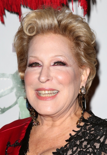 Photo Coverage: Billy Crystal, Katie Couric & More Celebrate HULAWEEN IN THE BIG EASY Image