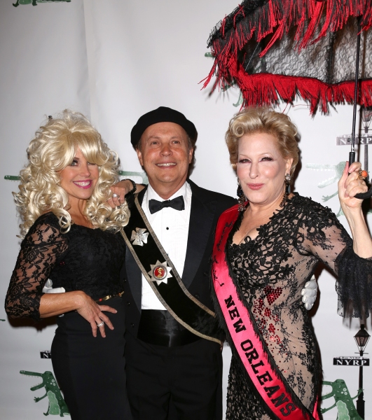 Photo Coverage: Billy Crystal, Katie Couric & More Celebrate HULAWEEN IN THE BIG EASY Image