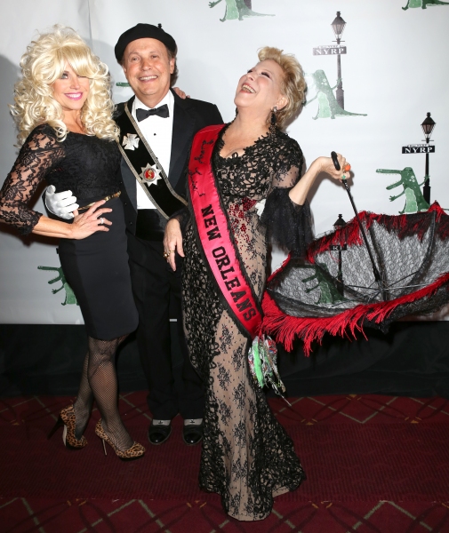 Photo Coverage: Billy Crystal, Katie Couric & More Celebrate HULAWEEN IN THE BIG EASY Image