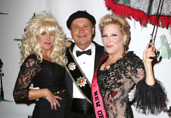 Photo Coverage: Billy Crystal, Katie Couric & More Celebrate HULAWEEN IN THE BIG EASY Image