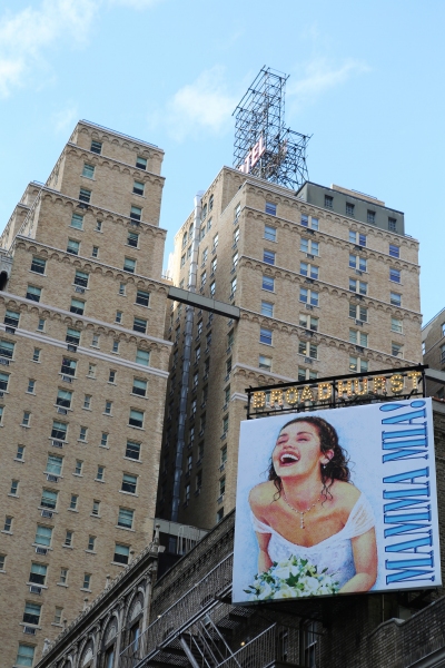 Photo Coverage: On the Marquee - MAMMA MIA! Opens Its Doors at the Broadurst Image
