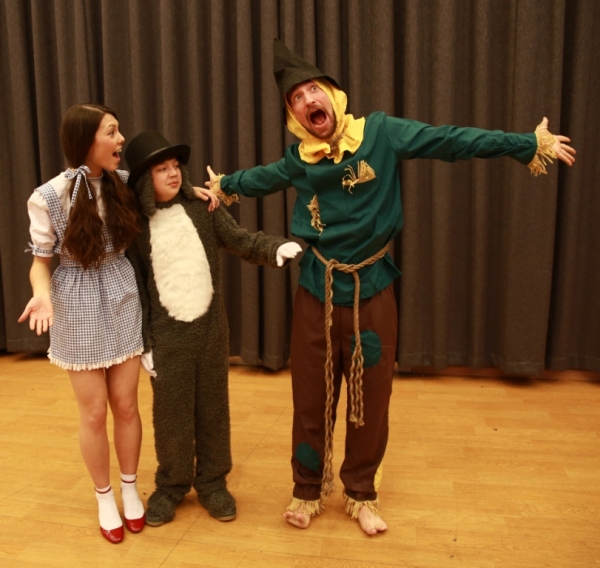 Photo Flash: First Look at WIZARD OF OZ at Beijing Playhouse 