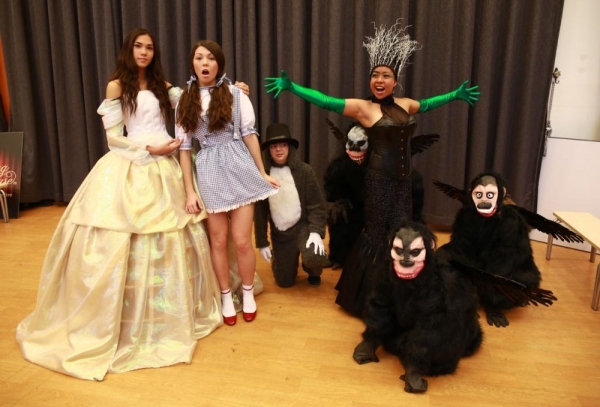 Photo Flash: First Look at WIZARD OF OZ at Beijing Playhouse Image