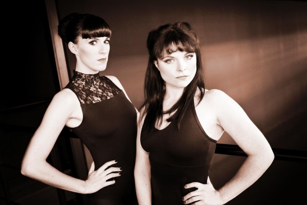 Photo Flash: First Promo Shots for Curve's CHICAGO; Performances to Begin 29 Nov Image
