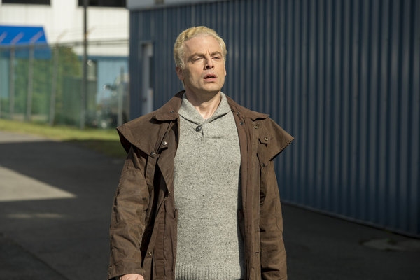 Photo Flash: First Look - Justin Kirk Guest Stars on NBC's THE BLACKLIST Image