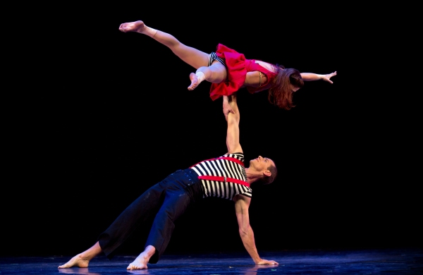 Photo Flash: Sneak Peek at Sweet Can Productions' MITTENS AND MISTLETOE Image