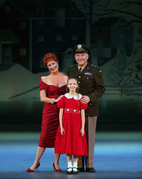 Photo Flash: First Look at the National Tour of IRVING BERLIN's WHITE CHRISTMAS 