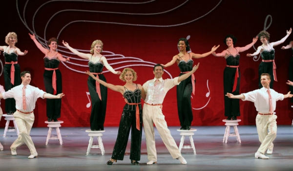 Photo Flash: First Look at the National Tour of IRVING BERLIN's WHITE CHRISTMAS Image