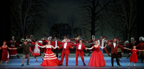 Photo Flash: First Look at the National Tour of IRVING BERLIN's WHITE CHRISTMAS 