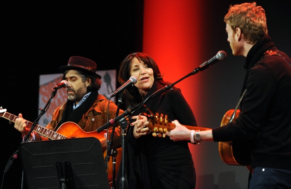 Photo Flash: SONS OF ANARCHY Cast Turns Out for Hurricane Sandy Benefit Image