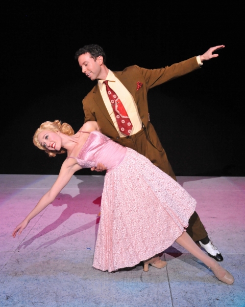 Photo Flash: First Look at Westchester Broadway Theatre's WHITE CHRISTMAS Image