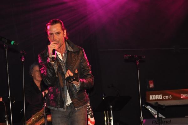 Photo Coverage: Norm Lewis, Lena Hall & More Perform in ROCKERS ON BROADWAY 20 Image