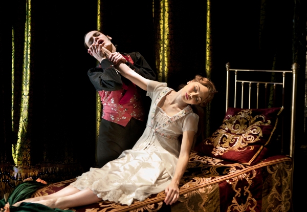 Photo Flash: Matthew Bourne's SLEEPING BEAUTY Opens at the Ahmanson Tonight Image