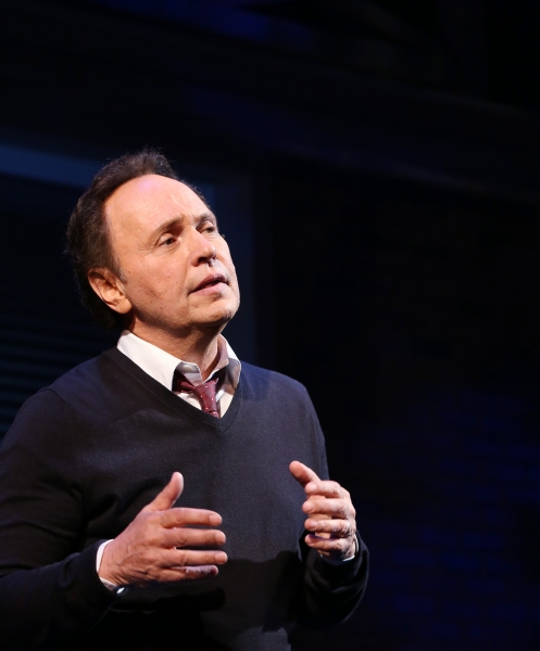 Photo Coverage: Billy Crystal Returns to Broadway in 700 SUNDAYS; Inside Opening Night Curtain Call!  Image