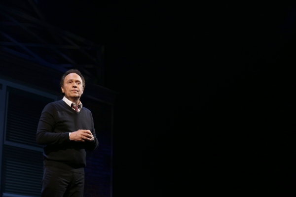 Photo Coverage: Billy Crystal Returns to Broadway in 700 SUNDAYS; Inside Opening Night Curtain Call!  Image