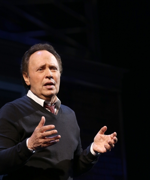 Photo Coverage: Billy Crystal Returns to Broadway in 700 SUNDAYS; Inside Opening Night Curtain Call! 