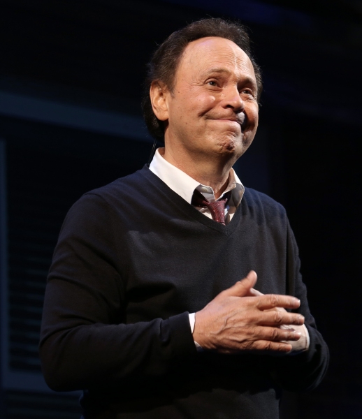 Photo Coverage: Billy Crystal Returns to Broadway in 700 SUNDAYS; Inside Opening Night Curtain Call!  Image