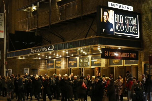 Photo Coverage: Billy Crystal Returns to Broadway in 700 SUNDAYS; Inside Opening Night Curtain Call! 