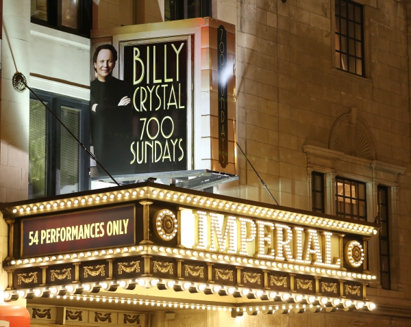 Photo Coverage: Billy Crystal Returns to Broadway in 700 SUNDAYS; Inside Opening Night Curtain Call! 