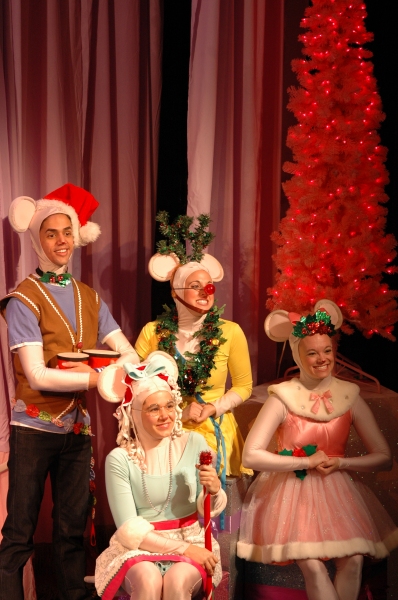 Photo Flash: Vital Theatre's ANGELINA BALLERINA THE VERY MERRY HOLIDAY MUSICAL Begins Today 