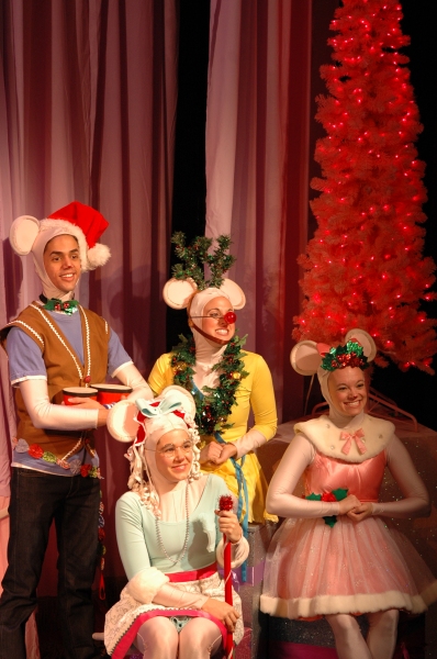 Photo Flash: First Look at Vital Theatre's ANGELINA BALLERINA THE VERY MERRY HOLIDAY MUSICAL Image